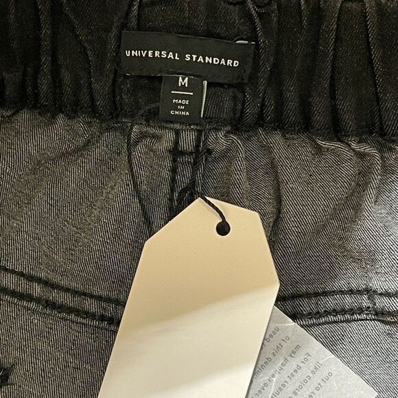 Sold  - Picture 3 of 6